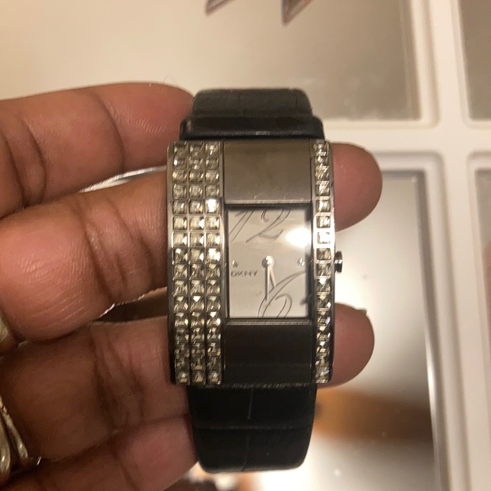 Y2K Donna Karen DKNY watch🎁